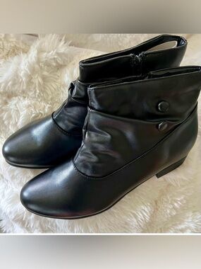 Black Ankle Boots Women’s 11 | Low Heel Comfort Side Zip Slouch Booties